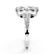 Marquise Marquise Side Stone Pavé lab-grown diamond ring in white gold / platinum