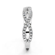 Twisted Pavé Band lab-grown diamond band in white gold / platinum