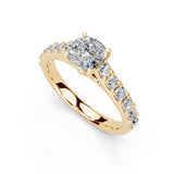 Anillo de compromiso con diamantes cultivados en laboratorio y garras de corte en forma de cojín