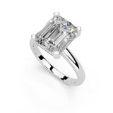 Anillo de compromiso con diamante cultivado en laboratorio de talla esmeralda y engaste bajo (ancho de 2,2 mm)