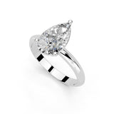 Anillo de compromiso con diamante cultivado en laboratorio con corte solitario en forma de pera (2 mm de ancho)