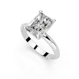 Anillo de compromiso con diamante cultivado en laboratorio de talla radiante (ancho de 2 mm)