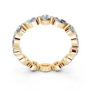 Alianza de eternidad con diamantes cultivados en laboratorio de talla redonda