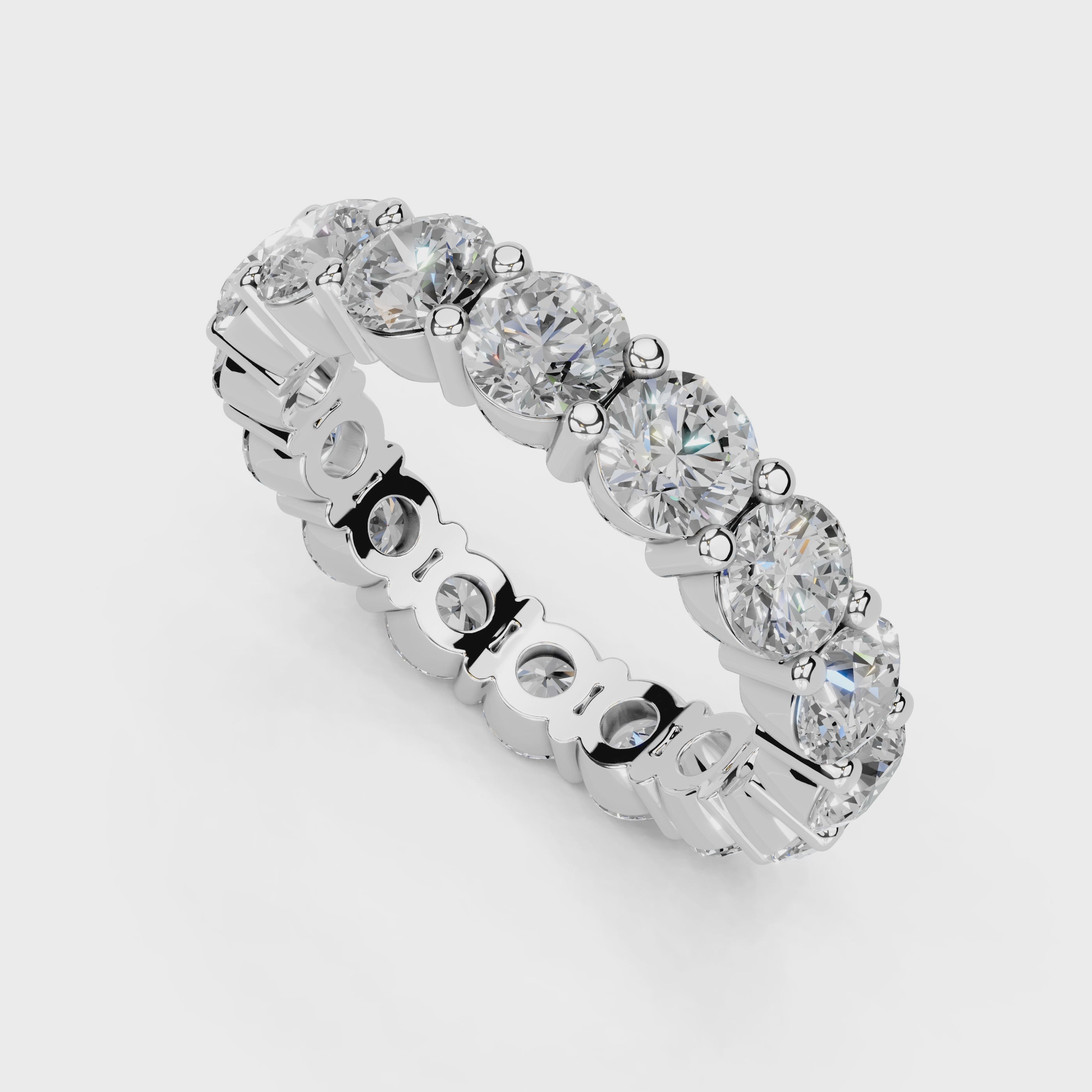 Alianza de eternidad con diamantes cultivados en laboratorio de talla redonda
